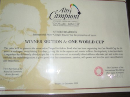 "The Others Champions", International Giorgio Binchi Award, cena pro Tango za nejlepší projekt svého druhu na světě!